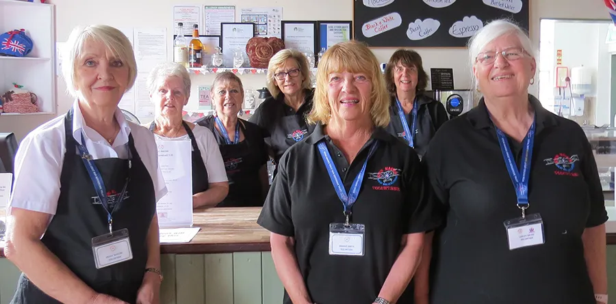 Mess Cafe Volunteers