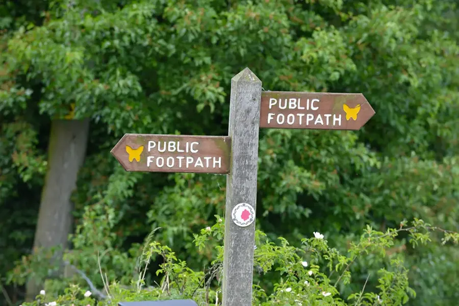 Sign post